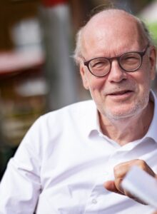 Afbeelding voor Ton Verlind schrijft boek over journalistiek