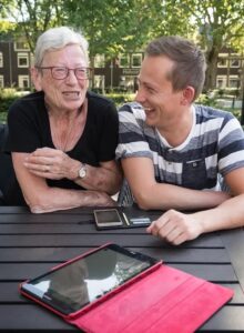 Afbeelding voor SocialApp: makkelijk contact voor hulp of een uitje