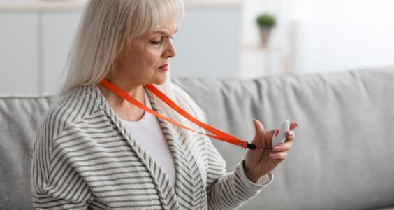 Afbeelding voor Personenalarmering: snel hulp in geval van nood