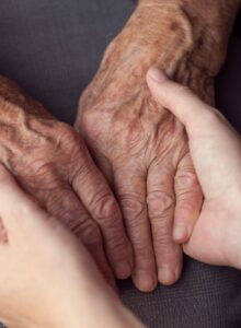 Afbeelding voor Mijn moeder heeft nu dementie. Dat is verdrietig, maar ook mooi’