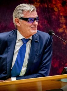 Afbeelding voor Martin van Rooijen: ‘Politiek is topsport’