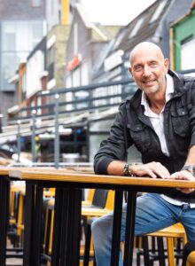 Afbeelding voor Een partner in het verpleeghuis, een nieuwe liefde daarbuiten