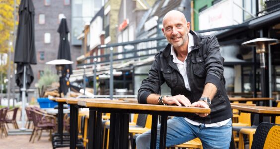 Afbeelding voor Een partner in het verpleeghuis, een nieuwe liefde daarbuiten