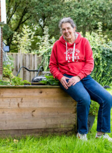 Afbeelding voor Knierevisie gaf Charlotte haar leven terug: ‘Voor het eerst in jaren heb ik geen pijn meer’