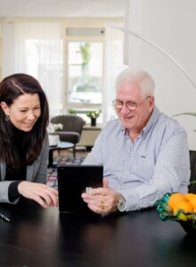 Afbeelding voor ‘Ik regel al mijn dagelijkse bankzaken zelf via mijn mobiele telefoon’