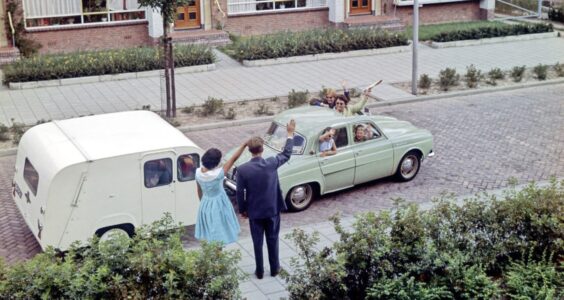 Afbeelding voor Herinnert u zich de Kuiken van Kip Caravans nog?
