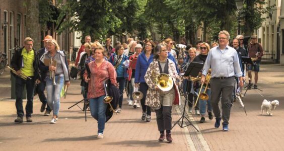 Afbeelding voor Ontdek het plezier van samen muziek maken