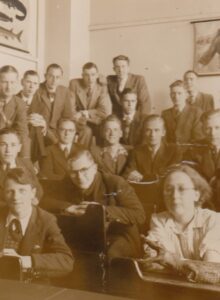 Afbeelding voor 1939: Het enige meisje in de klas