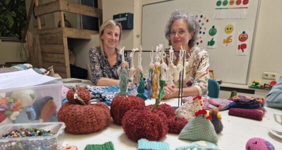 Afbeelding voor Samen breien en verbinden!