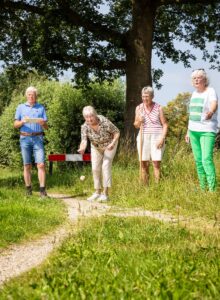 Afbeelding voor Lopen, kijken, klootschieten