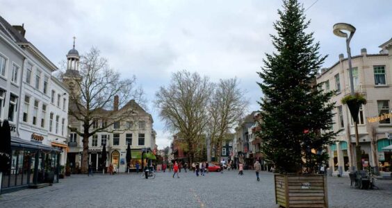 Afbeelding voor Stilstaan bij de donkere dagen voor kerst