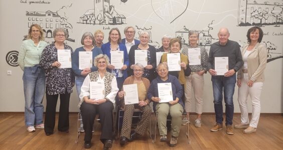 Afbeelding voor Nieuwe lichting Ouderenadviseurs aan de slag