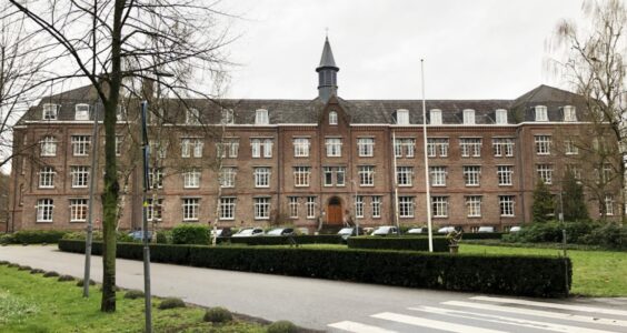 Afbeelding voor Kloosterdag 4 april: (Samen) leren bidden