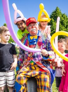 Afbeelding voor ‘Als ik mijn flapschoenen aantrek, ben ik meteen de clown’