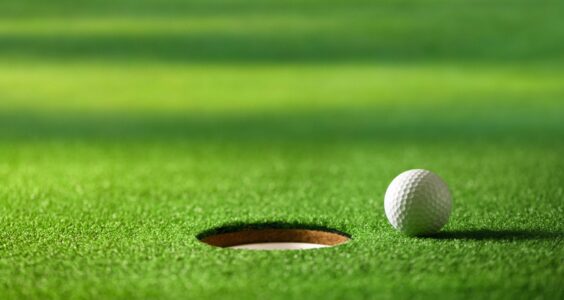 Afbeelding voor Meteen 18 holes of eerst kennismaken?