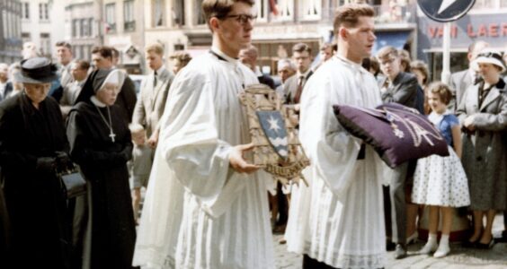 Afbeelding voor 1960: bijzondere begrafenis