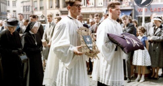 Afbeelding voor 1960: bijzondere begrafenis