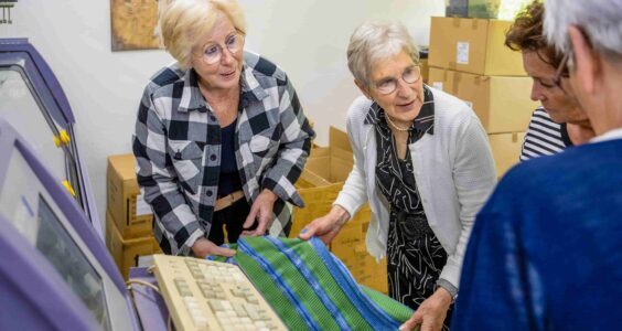 Afbeelding voor Razendsnel stricken in de breifabriek