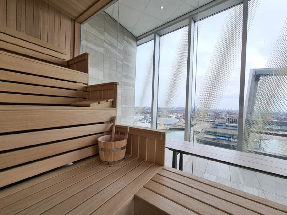 Afbeelding luxe-wellness-hotel-scheveningen-met-sauna-uitzicht-op-zee-haven-scheveningen