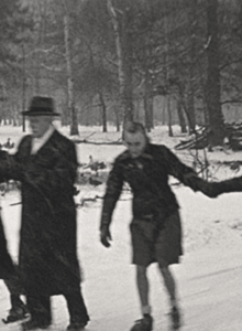 Afbeelding voor Hand in hand over het ijs