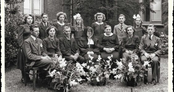 Afbeelding voor 1949: Een ouderwets katholiek gezin