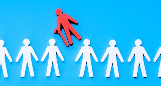 Afbeelding voor Oud en overbodig? Negatieve beeldvorming over ouderen