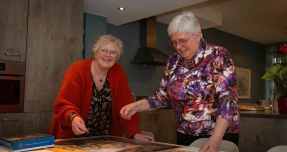 Afbeelding voor Zelfstandig wonen, met aandacht voor elkaar