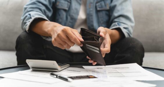 Afbeelding voor Coalitie legt zwaarste last op zwakste schouders