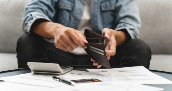 Afbeelding voor Coalitie legt zwaarste last op zwakste schouders