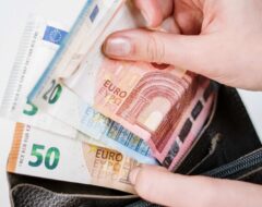 Afbeelding voor AOW stijgt vanaf juli 2026 